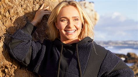 Hayden Panettiere Reveals She Got A Breast Reduction In 2022 ...